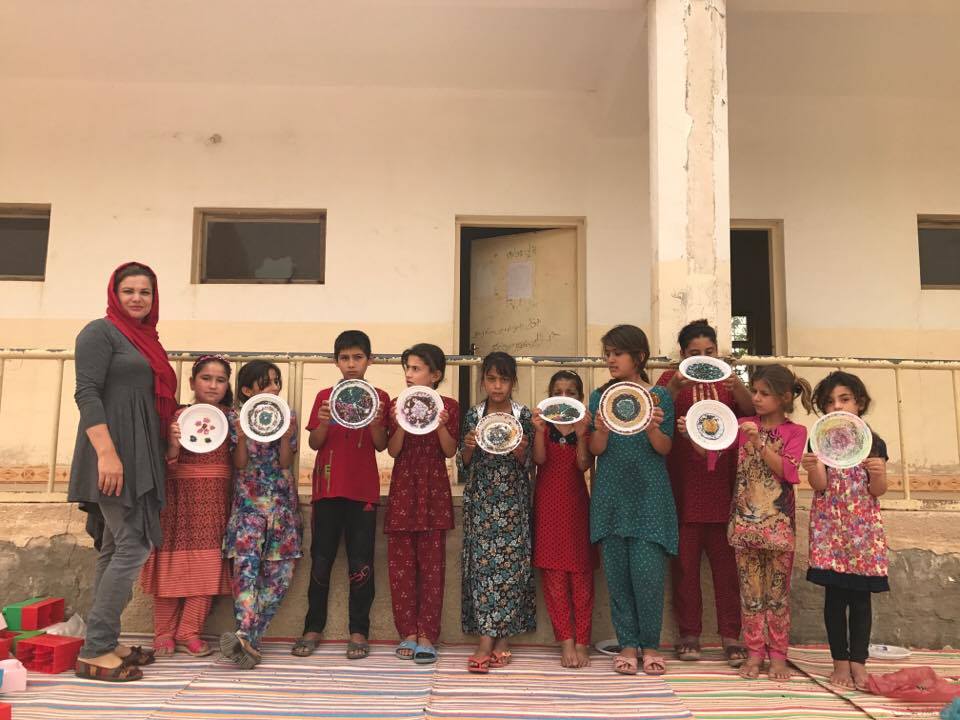 6-7-2018,Khalat with children making handcrafts, photo by Zhino Khalil