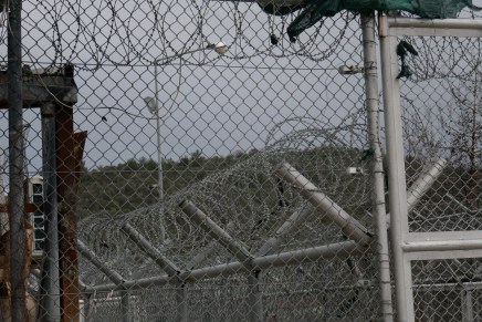 Situation in Greek refugee camps still&nbsp;desolate