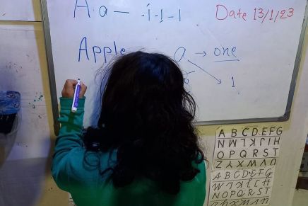 Self organized education for refugees in&nbsp;Lesvos